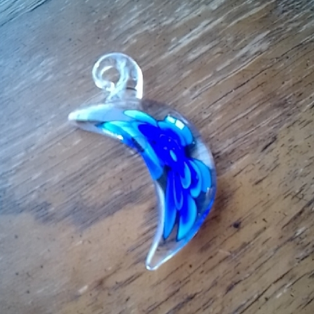 🍀Blue Lotus In Moon Glass Pendant!!!!